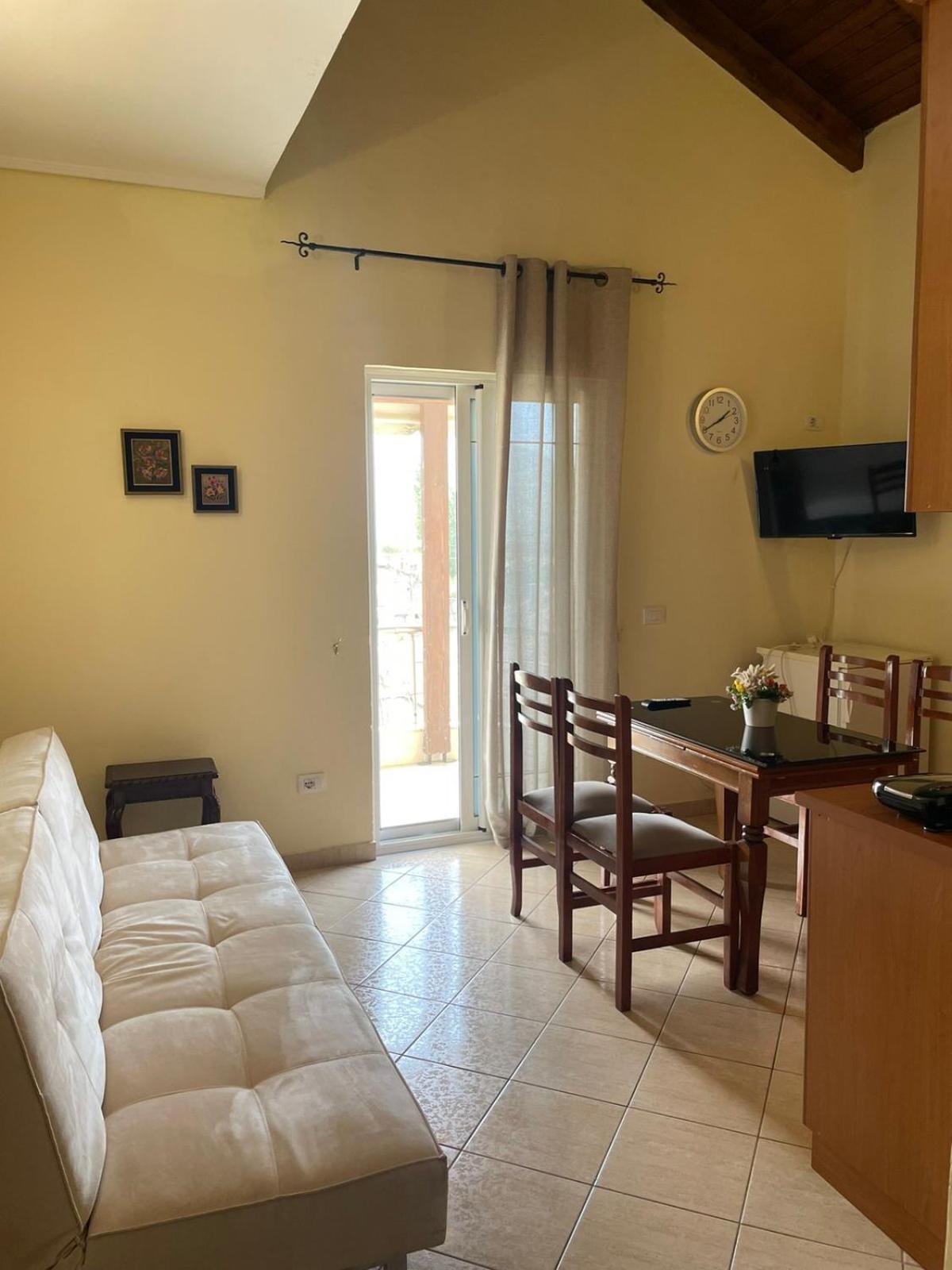 Apartments Athina Orikum Zewnętrze zdjęcie